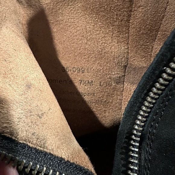 Trask Women's Madison Boot Black Leather Block Heel‎ Lug Sole Buckle Zip Sz 7.5 - Picture 6 of 7